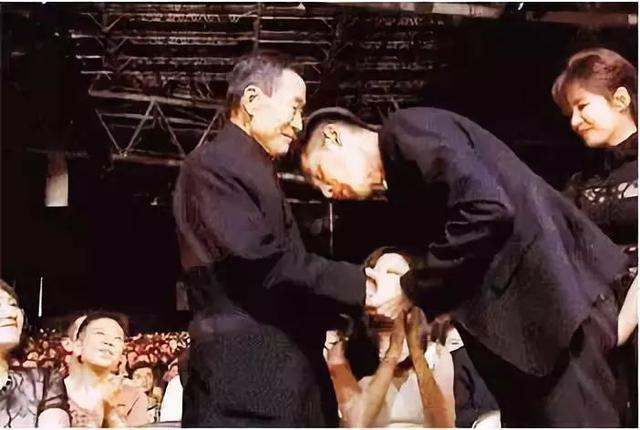裺]ゃô