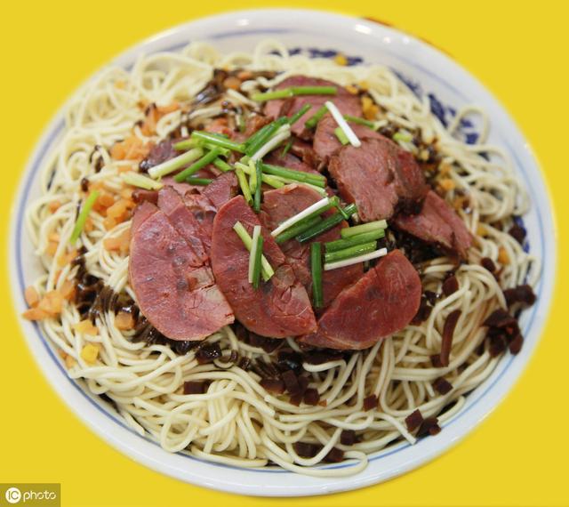 繼全聚德之后，北京又一美食被“明星”拉下神壇，網(wǎng)友：摔得太快