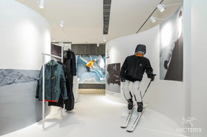 ARCTERYXʼBx Jil Sander+ l(f)ׂ(lin)ϵ