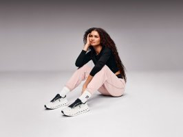 Zendaya ٝ_(d) c On _(d)Lں f\(yn)(dng)B(ti) Ʒƹ
